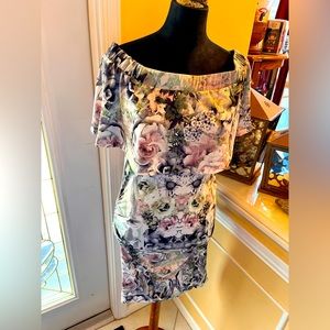 Small bodycon dress ! Floral ripe